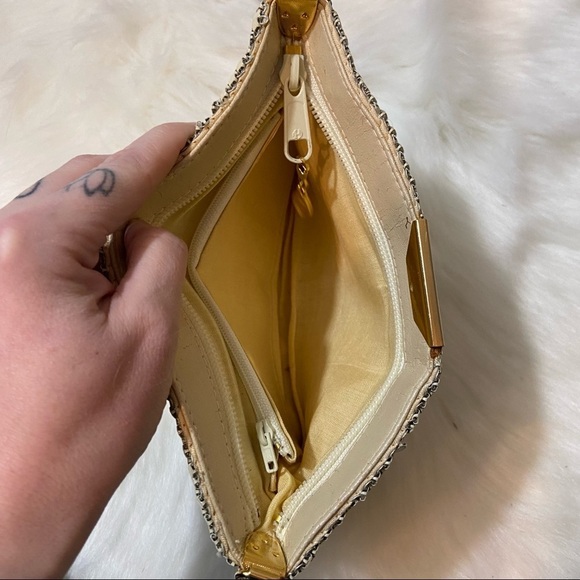 Vintage‎ women’s cream metal mesh  crossbody purse - Picture 10 of 12